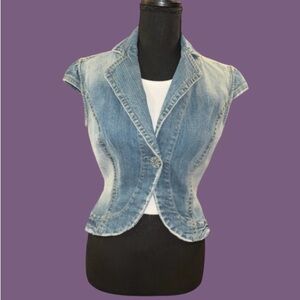🔥VINTAGE DKNY JEANS DENIM VEST! COOL BOHO DISTRESSED LOOK! RARE!🔥